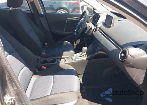 2016 Scion Ia z USA, uszkodzony, nr VIN 3MYDLBZV1GY114836